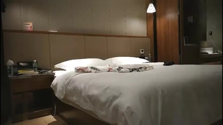 有希望的男人-爱玩游戏的女友-哥哥输了第三条腿就属于我的