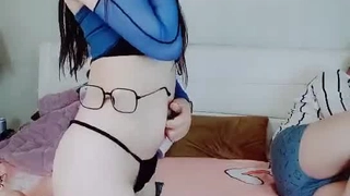 欧美日韩人妻激情-第一次与男友以外的男人在行使中车震!
