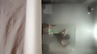 赛琳娜的黄金完整翻译版中文-直播 火辣身材的娜扎【沙滩上的贝壳酱】!