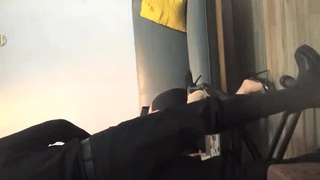 日韩欧美不卡一区二区高清-vavababy 面 試 畢 業 生 被 颻 渴 的 OL約 到 旅 館 脫 下 褲 子 吃 各 種 姿 勢 狂 抽 猛 送 全 部 射 嘴 巴 吞 淨